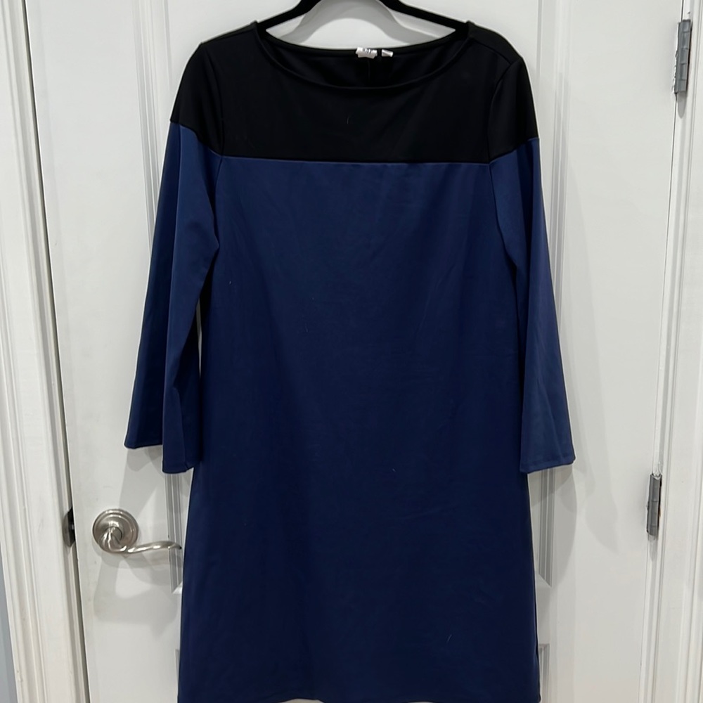 Gap straight line knit dress.